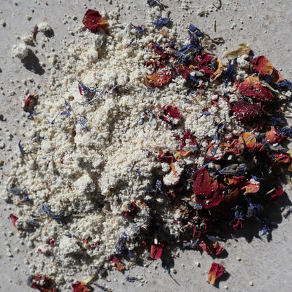 Lavender, Cornflower, Rose and Oatmeal Bath Soak